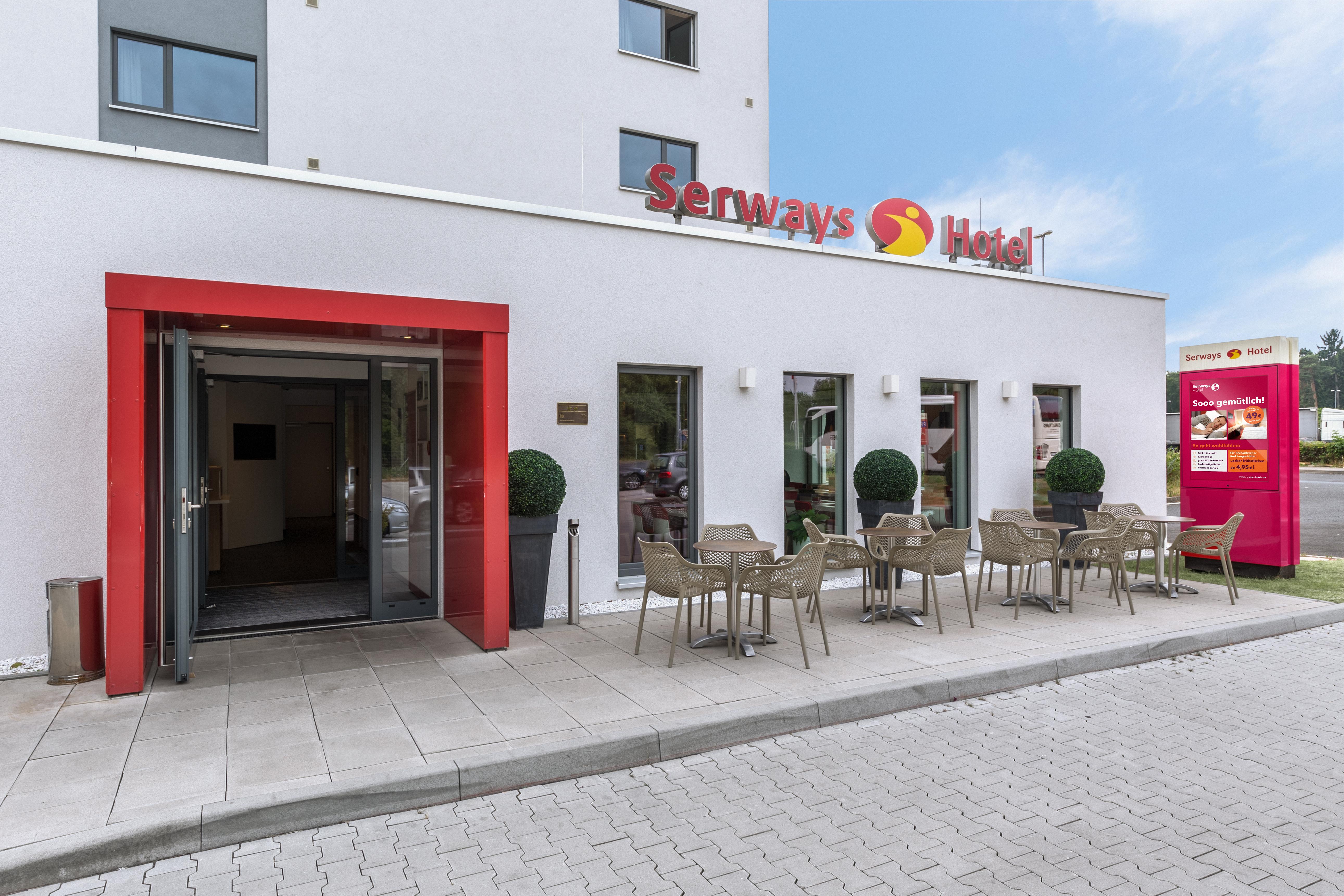 Serways Hotel Weiskirchen Nord ロートガウ エクステリア 写真